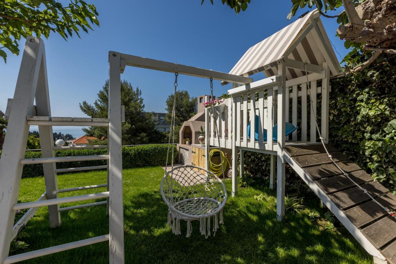 Villa Katess With Heated Pool Спліт Екстер'єр фото